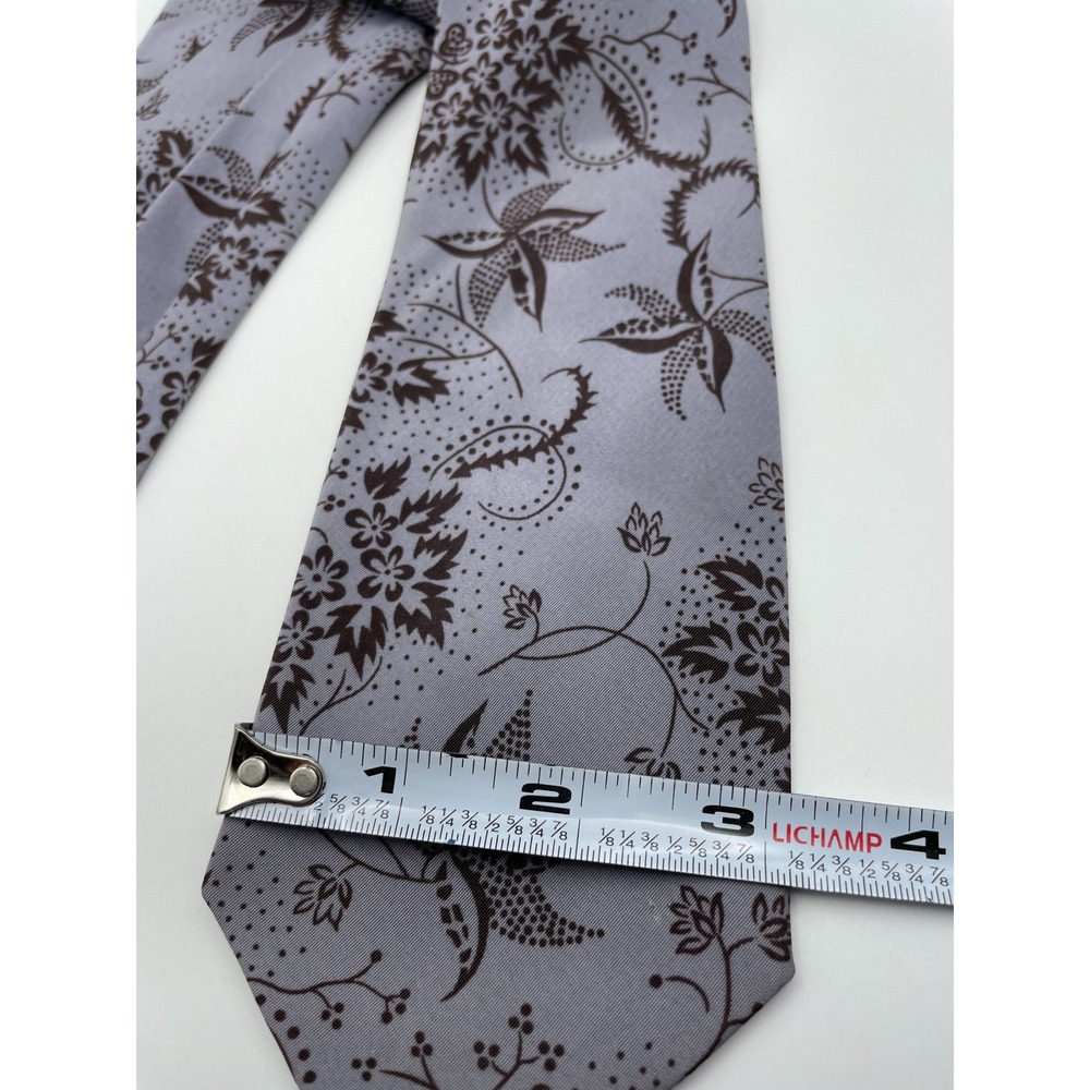 Italian Pure Silk Mens Necktie Grey Brown Floral Vine Pattern 3.5 Inch Width - Picture 4 of 4